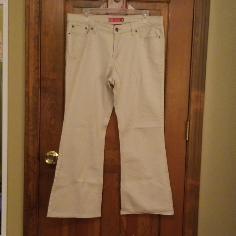 Stretch flare jean